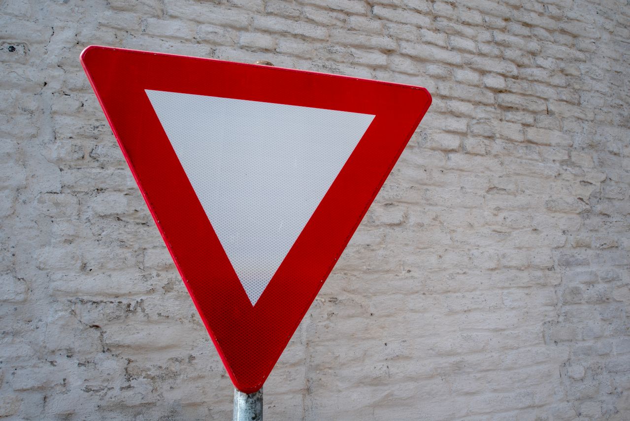 Photograph of a warning triangle road traffic sign